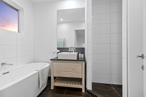 Photo of property in 77 Royal Ascot Drive, Papamoa Beach, Te Puke, 3187