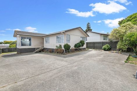 Photo of property in 14 Yearsley Place, Manurewa, Auckland, 2102