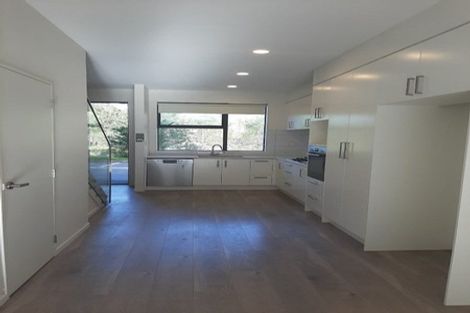 Photo of property in 8 Ti Kouka Lane, Sandringham, Auckland, 1025