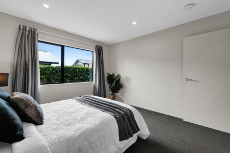 Photo of property in 12 Kotare Drive, Waiwhakaiho, New Plymouth, 4312