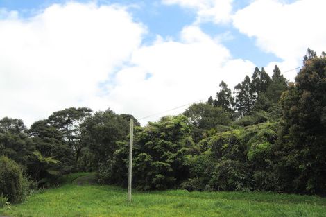Photo of property in 73 Te Henga Road, Waitakere, Henderson, 0781