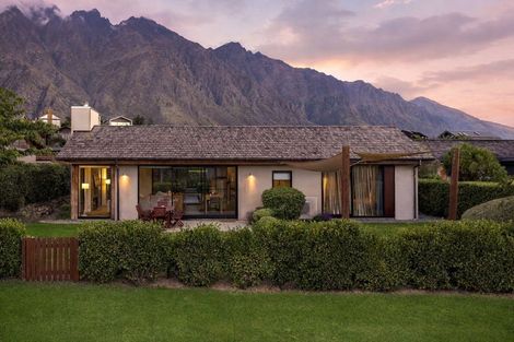 Photo of property in 5 Glengarry Court, Jacks Point, Queenstown, 9371