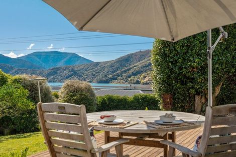 Photo of property in 13e Main Rd Havelock, Havelock, 7100