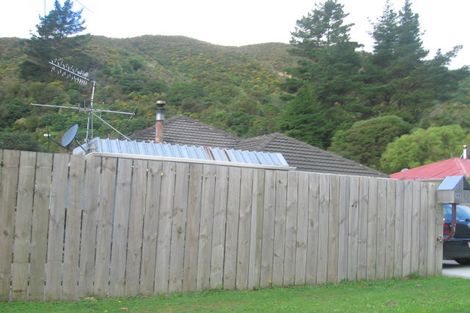 Photo of property in 19 Sunny Grove, Wainuiomata, Lower Hutt, 5014