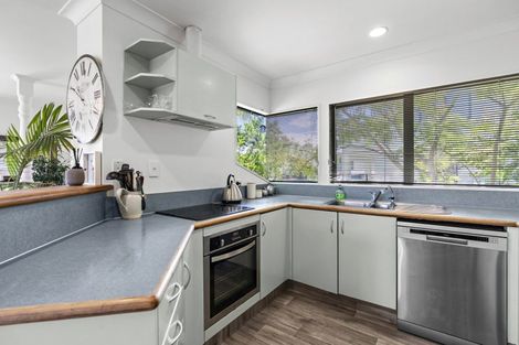 Photo of property in 12 Thornlea Drive, Welcome Bay, Tauranga, 3112