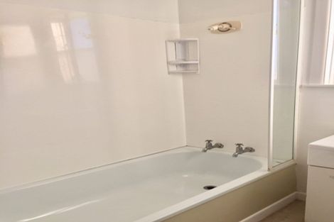 Photo of property in 2/45 Stanley Street, Berhampore, Wellington, 6023