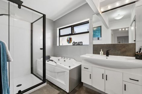 Photo of property in 10 Lochinvar Place, Hairini, Tauranga, 3112