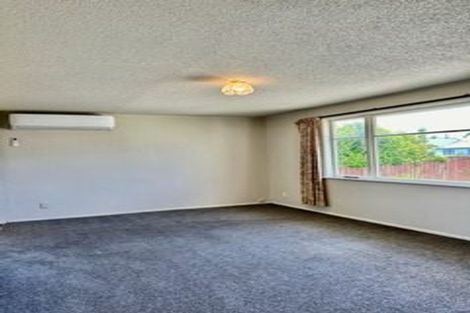 Photo of property in 11 Barrys Road, Glendene, Auckland, 0602