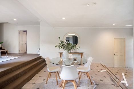 Photo of property in 17 De Havilland Drive, Goodwood Heights, Auckland, 2105