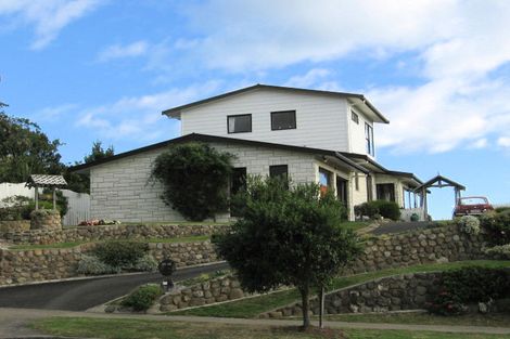 Photo of property in 172 Weggery Drive, Waikanae Beach, Waikanae, 5036