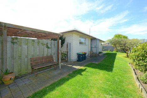 Photo of property in 23 Cradock Street, South New Brighton, Christchurch, 8062
