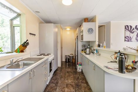 Photo of property in 121 Oreil Avenue, West Harbour, Auckland, 0618