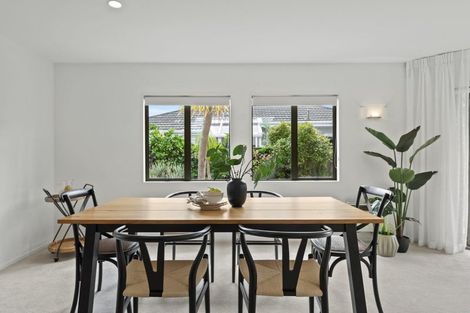 Photo of property in 2/321 Lake Road, Hauraki, Auckland, 0622