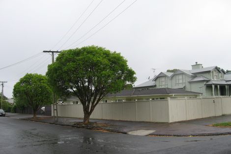 Photo of property in 1/24 Ara Street, Remuera, Auckland, 1050