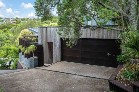 Photo of property in 21 Tanglewood Place, Cockle Bay, Auckland, 2014