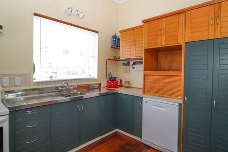 Photo of property in 124 Wilson Street, Thames, 3500