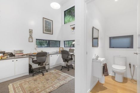 Photo of property in 177 Kawakawa Bay Coast Road, Kawakawa Bay, Papakura, 2585