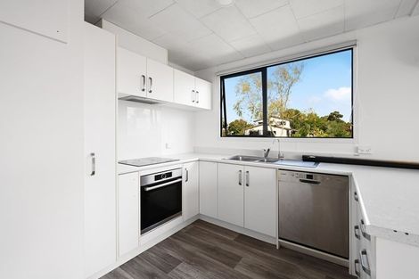 Photo of property in 18 Garland Drive, St Andrews, Hamilton, 3200