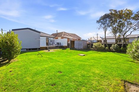 Photo of property in 55 Hargest Crescent, Saint Kilda, Dunedin, 9012