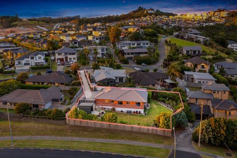Photo of property in 8 Bayview Park Lane, Orewa, 0931