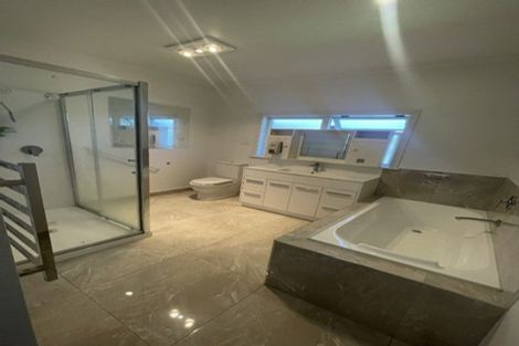 Photo of property in 22 Coles Crescent, Papakura, 2110