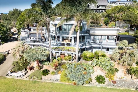 Photo of property in Signal Stn Road, Pouto, Te Kopuru, 0391