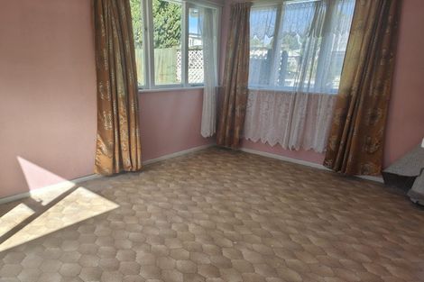 Photo of property in 31 Dundale Avenue, Blockhouse Bay, Auckland, 0600