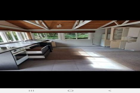 Photo of property in 71 Coulter Road, Henderson Valley, Auckland, 0614