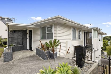Photo of property in 426 Devon Street West, Lynmouth, New Plymouth, 4310