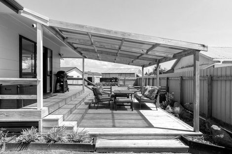 Photo of property in 74 College Road, Edgecumbe, 3120