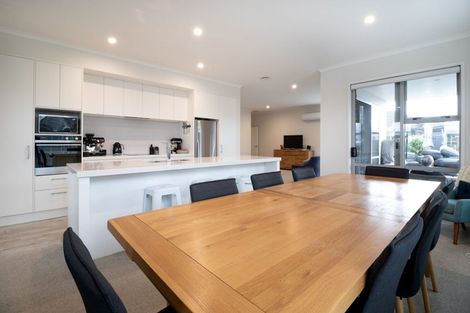 Photo of property in 64 Penetaka Heights, Pyes Pa, Tauranga, 3112