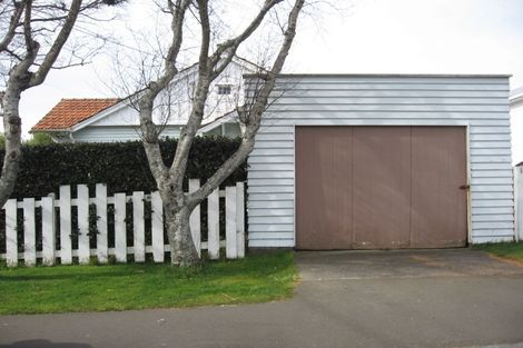 Photo of property in 15 Beauchamp Street, Karori, Wellington, 6012