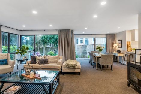 Photo of property in 192 Ridge Road, Howick, Auckland, 2014