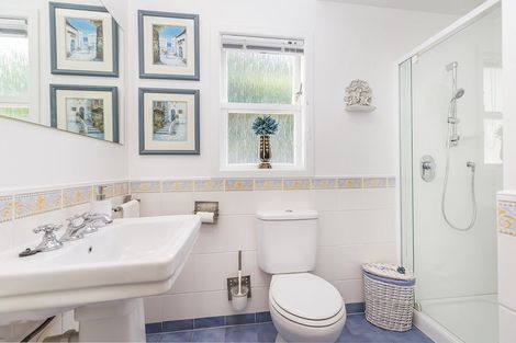 Photo of property in 26 Ferry Street, Seatoun, Wellington, 6022