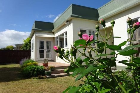 Photo of property in 911 Clive Street, Akina, Hastings, 4122