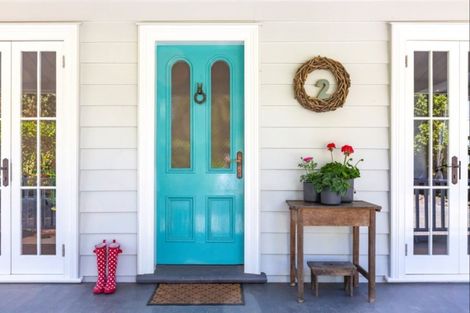 Photo of property in 2 Chenery Road, Red Beach, 0932