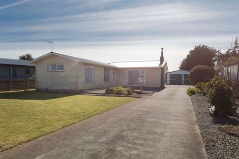 Photo of property in 32 Victor Street, Dannevirke, 4930