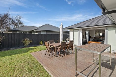 Photo of property in 7a Sylvia Street, Parklands, Christchurch, 8083