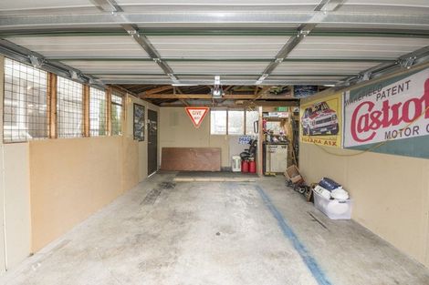 Photo of property in 83 Sturges Road, Henderson, Auckland, 0612