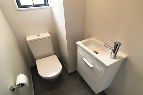 Photo of property in 1 Kanona Way, Albany Heights, Auckland, 0632