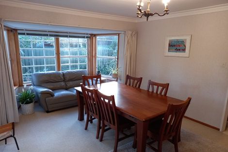Photo of property in 4 Fernwood Place, Fitzherbert, Palmerston North, 4410