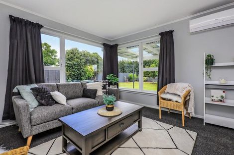 Photo of property in 24 Deal Crescent, Flaxmere, Hastings, 4120