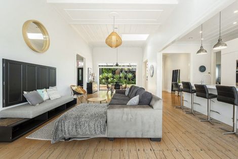 Photo of property in 9 Acton Place, Avondale, Auckland, 0600