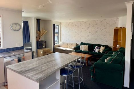 Photo of property in 7 Alpha Close, Wanaka, 9305