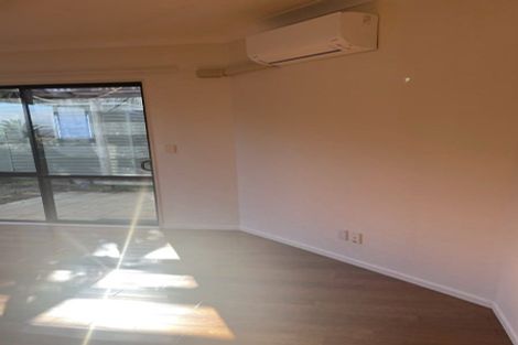 Photo of property in 3 Maidstone Place, Oteha, Auckland, 0632