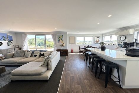 Photo of property in 74 Helenslee Road, Pokeno, 2402