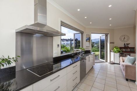Photo of property in 136 Renown Road, Raumati South, Paraparaumu, 5032