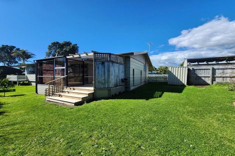 Photo of property in 71 Mcfarlane Street, Oakura, 4314
