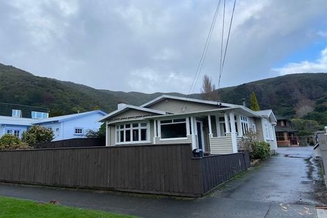 Photo of property in 50 Norton Park Avenue, Fairfield, Lower Hutt, 5011