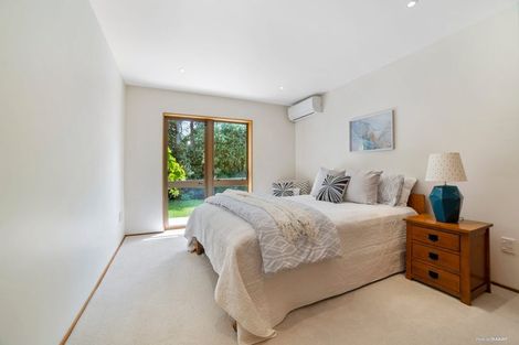Photo of property in 2/60 Aberdeen Road, Campbells Bay, Auckland, 0620